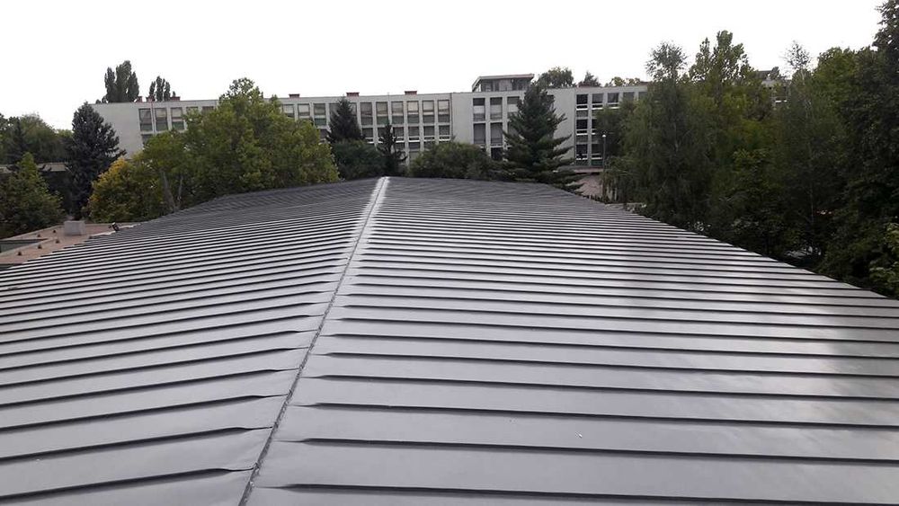 Reparatii orice tip acoperis, dulgherie, montaj orice tip acoperis