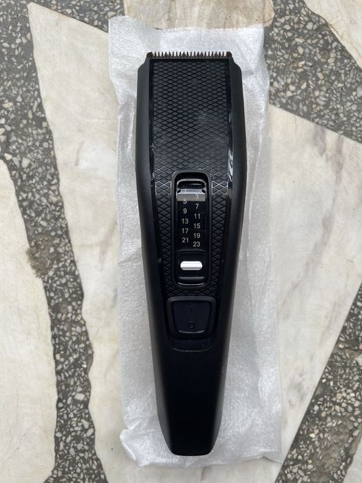 Чисто нова машинка за подстригване Philips