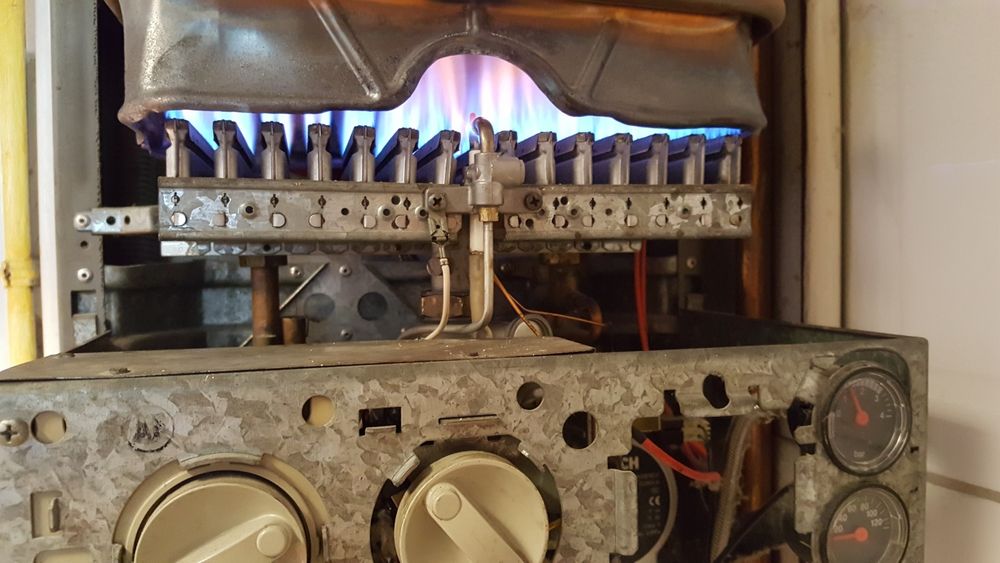 Repar Placă Centrale Termice Junkers Bosch Reparații sect 4, 5