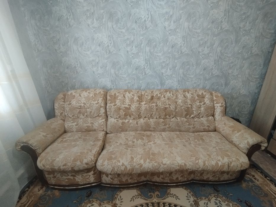 Угловой диван + кресла