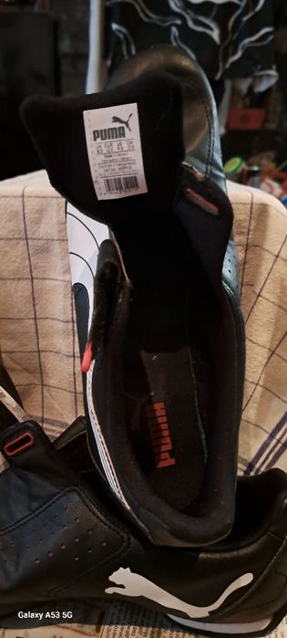 Продавам кецове на Puma естествена кожа.