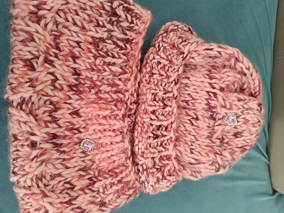 Шал и шапка от мекичка прежда