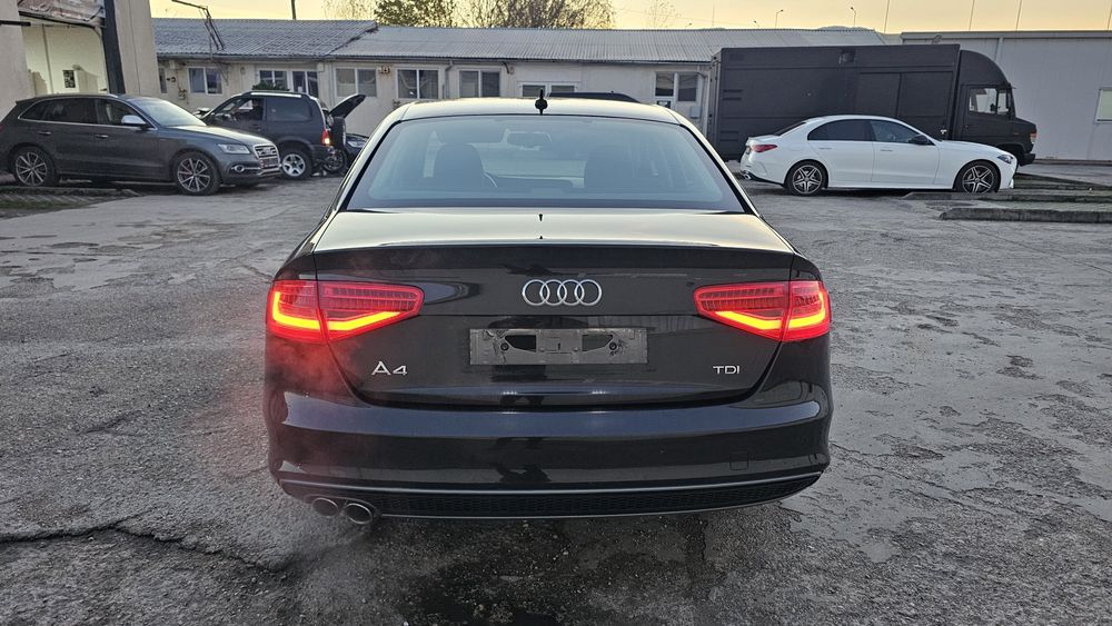Audi A4 B8.5 S-line 2.0 TDI