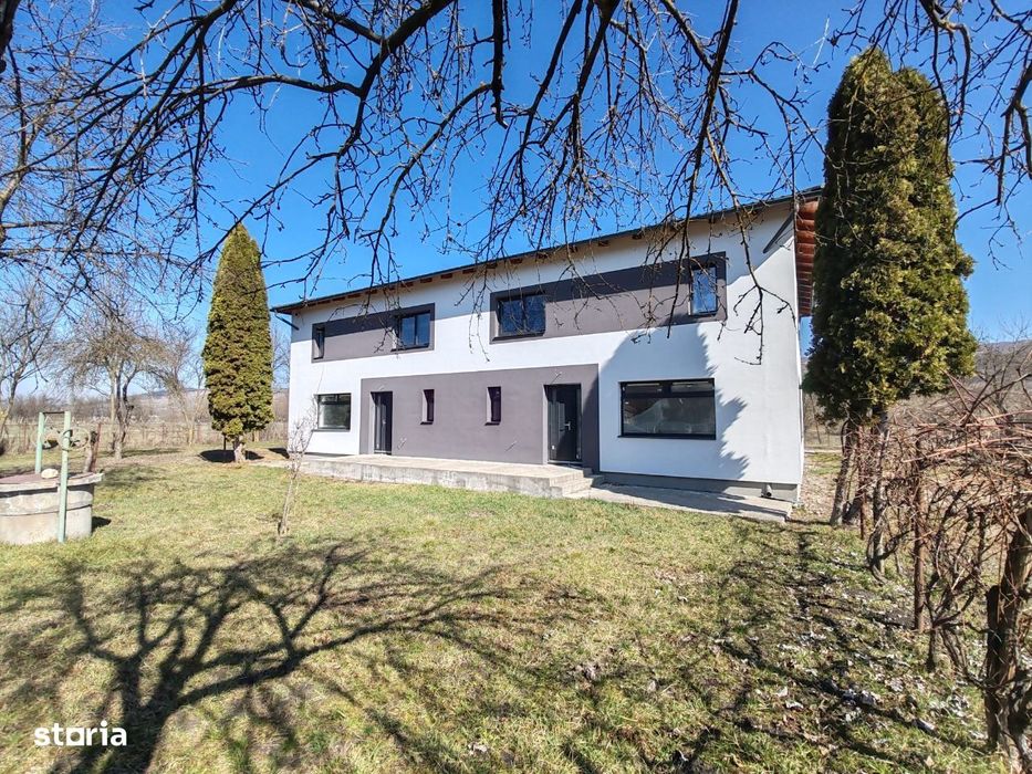 Duplex cu teren generos la 30 km Cluj-Napoca