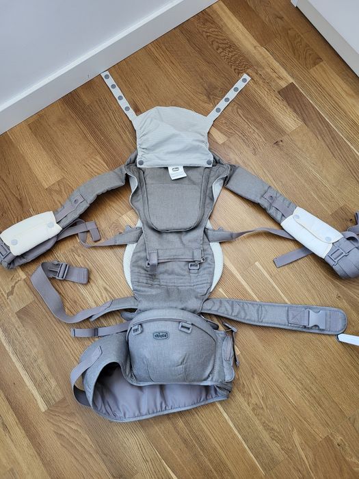 Marsupiul  Chicco Hip Seat Carrier 3 în 1, 0+