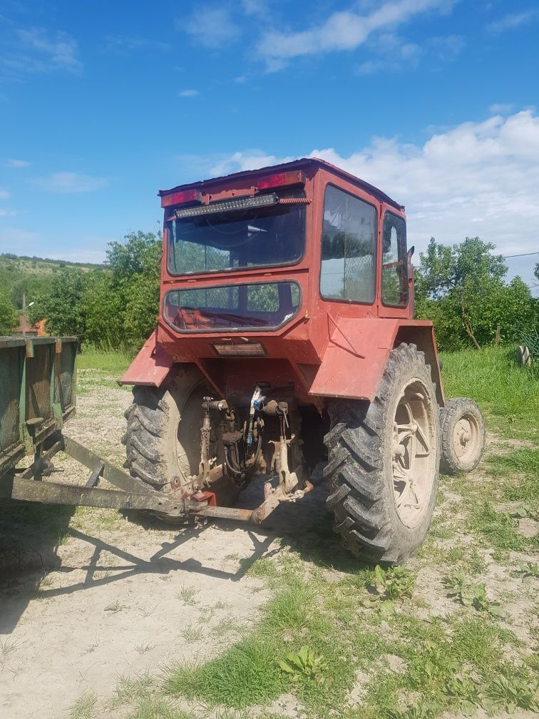Tractor universal U650