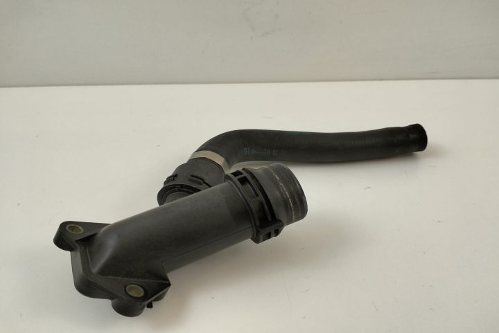 Corp Carcasa Distribuitor Termostat Apa  11122247744 BMW Seria 3 E90/