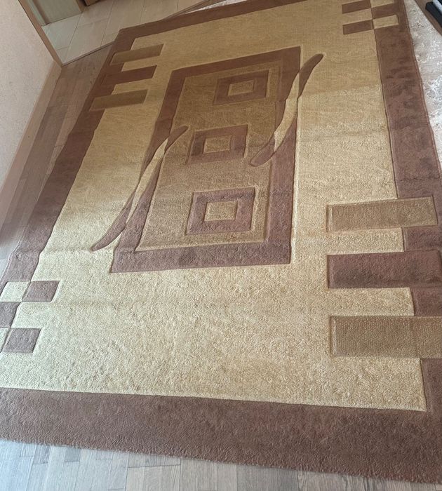 Ковер 2х3 бу в хорошем состоянии