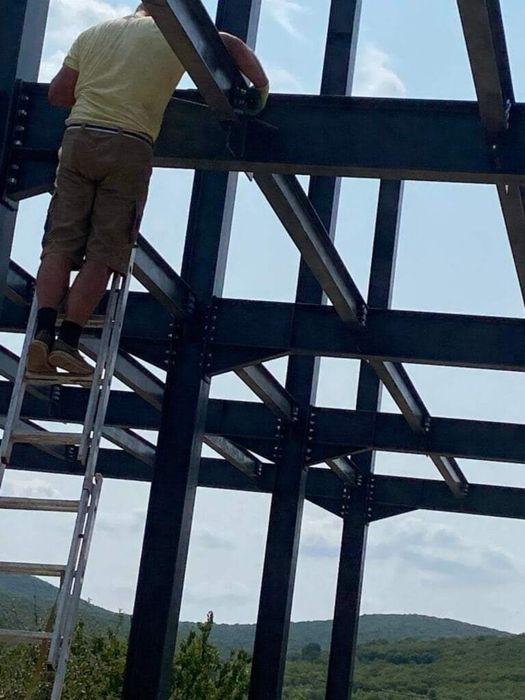 STRUCTURA METALICA etaj planseu de beton conform proiectul dvs