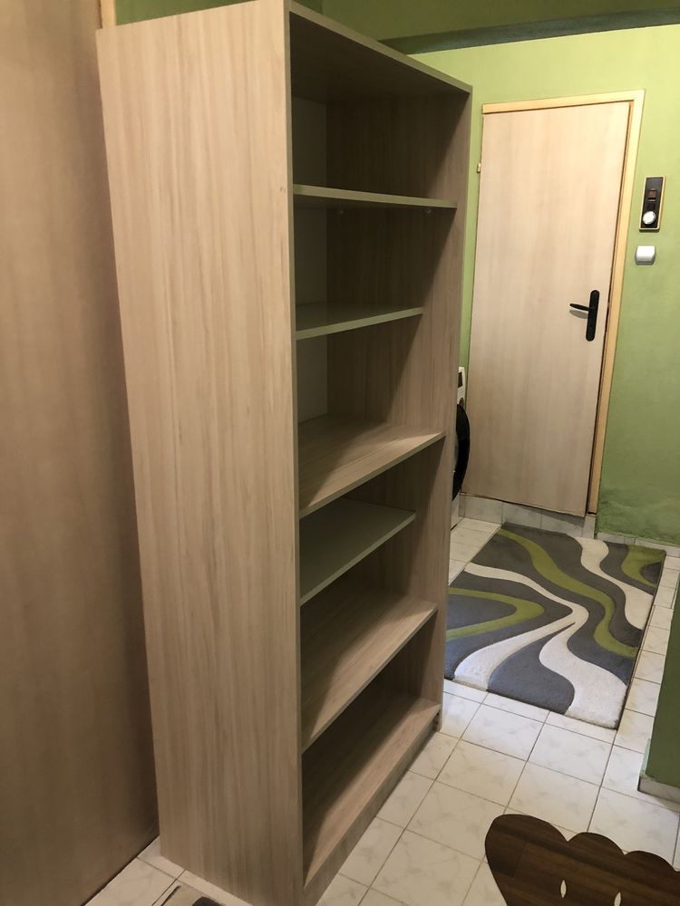 Етажерка за книги
