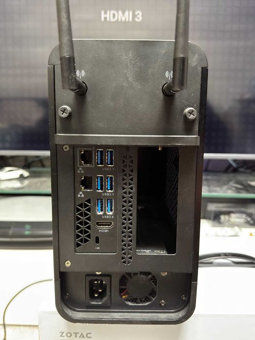 ZOTAC MAGNUS ONE ECM73070C мини компютър Intel i7-10700 64GB Ram