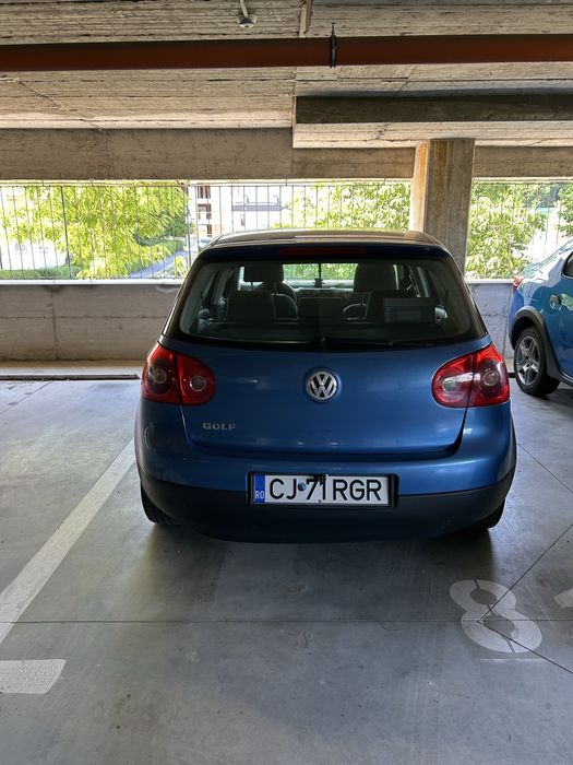 Mașină în stare bună Golf 5, albastru