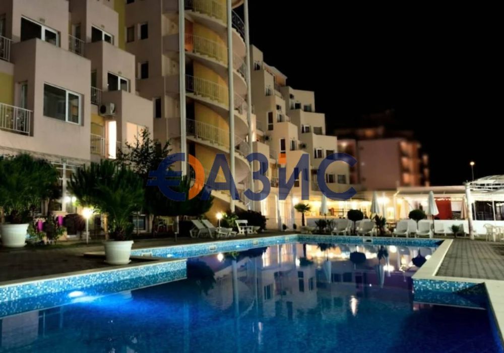 Продава се Двустаен апартамент в к.к. Слънчев бряг - 72 кв.м за 875 €/кв.м - Снимка #12