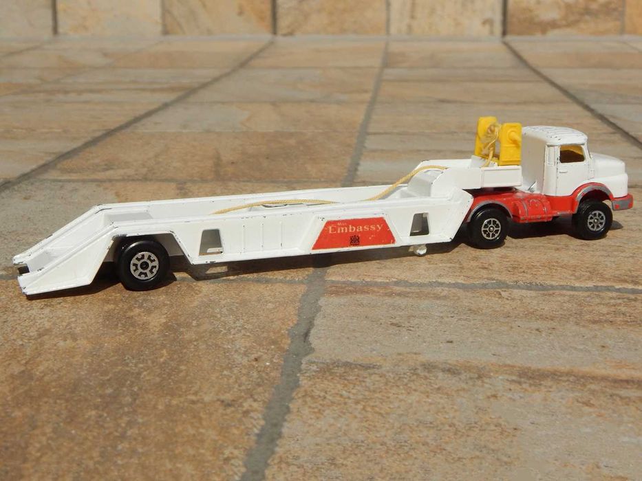 Macheta Mercedes LS 337 + semitrailer cap tractor camion Corgi Juniors