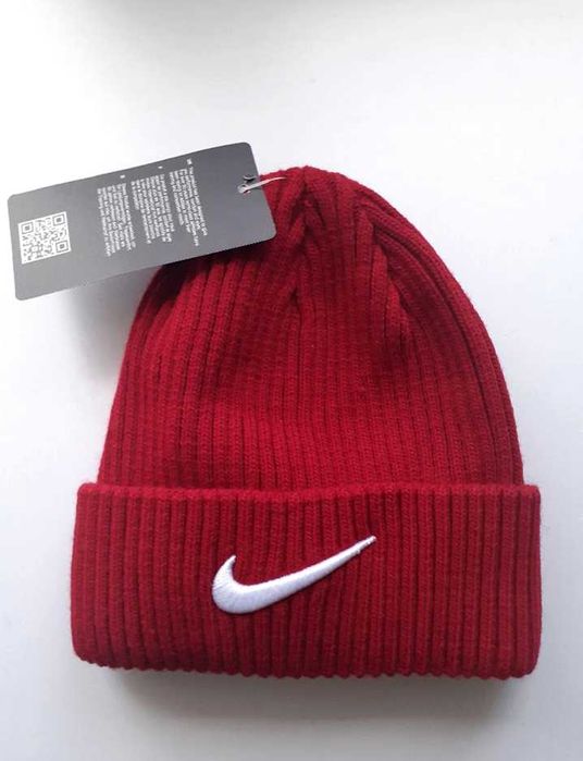 Caciula Nike rosie , 30% lana si 70% acrilic