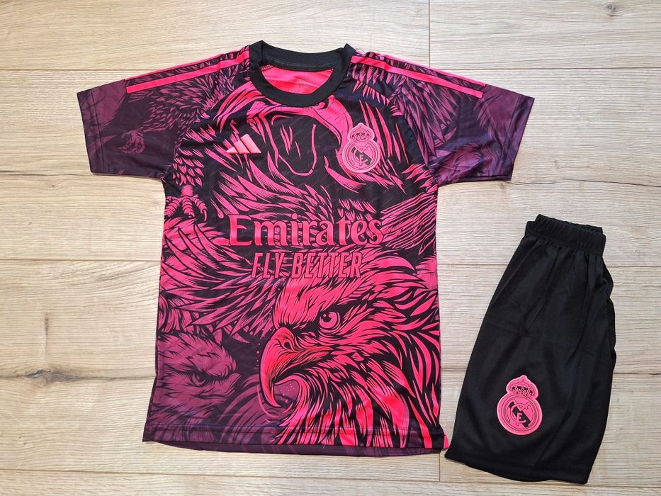 Детски флуоресцентен футболен екип на РЕАЛ М #К.РОНАЛДО#7!