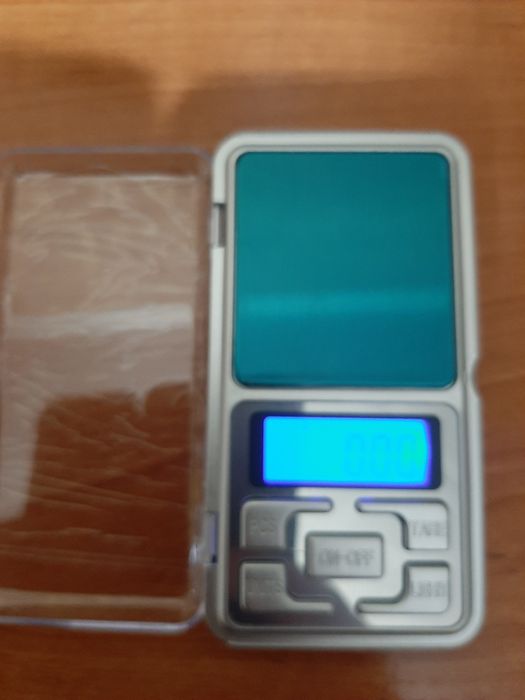Продам  весы ...