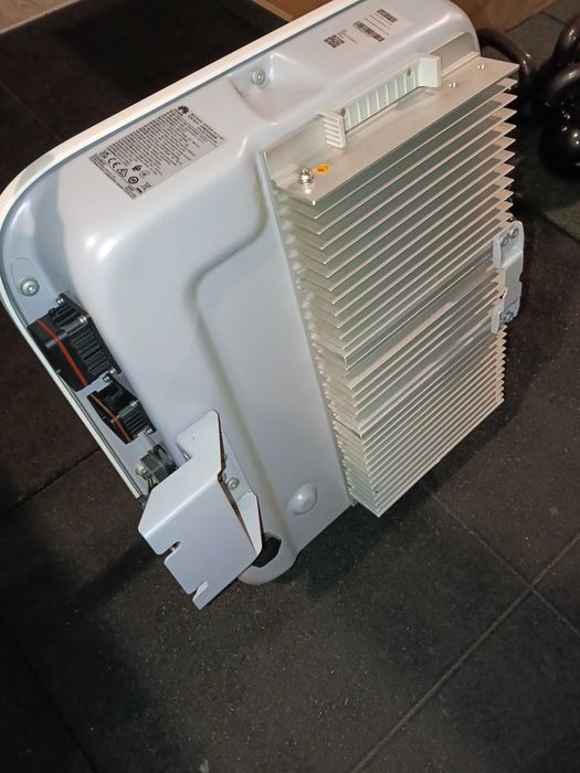 Invertor Huawei 8 kw trifazat