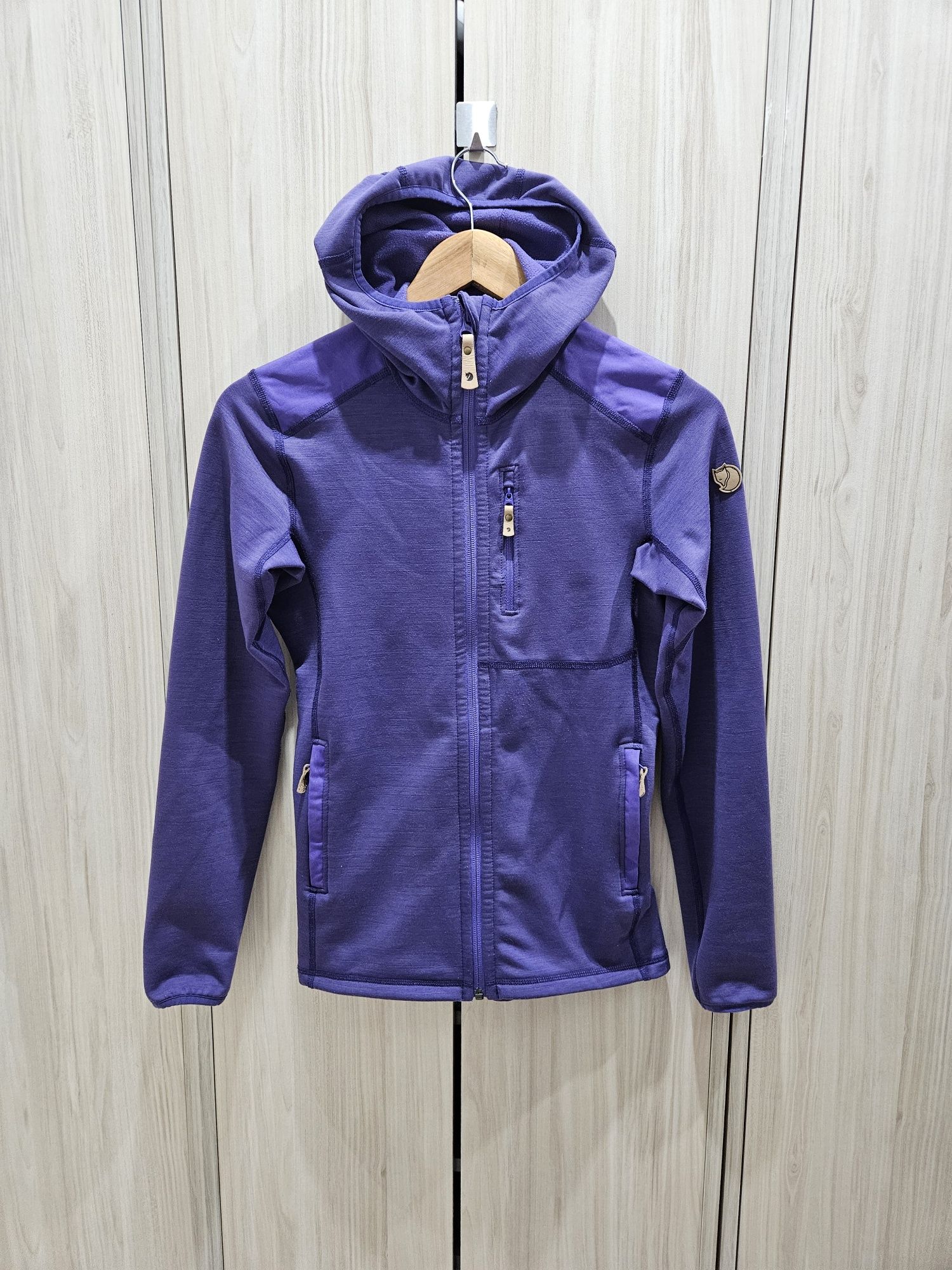Fjallraven Hoodie - xs размер туристическо горнище