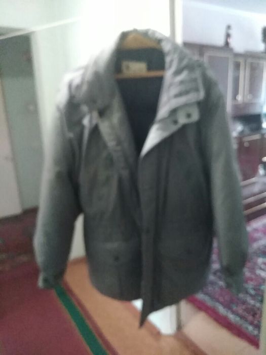 Продам мужской пуховик