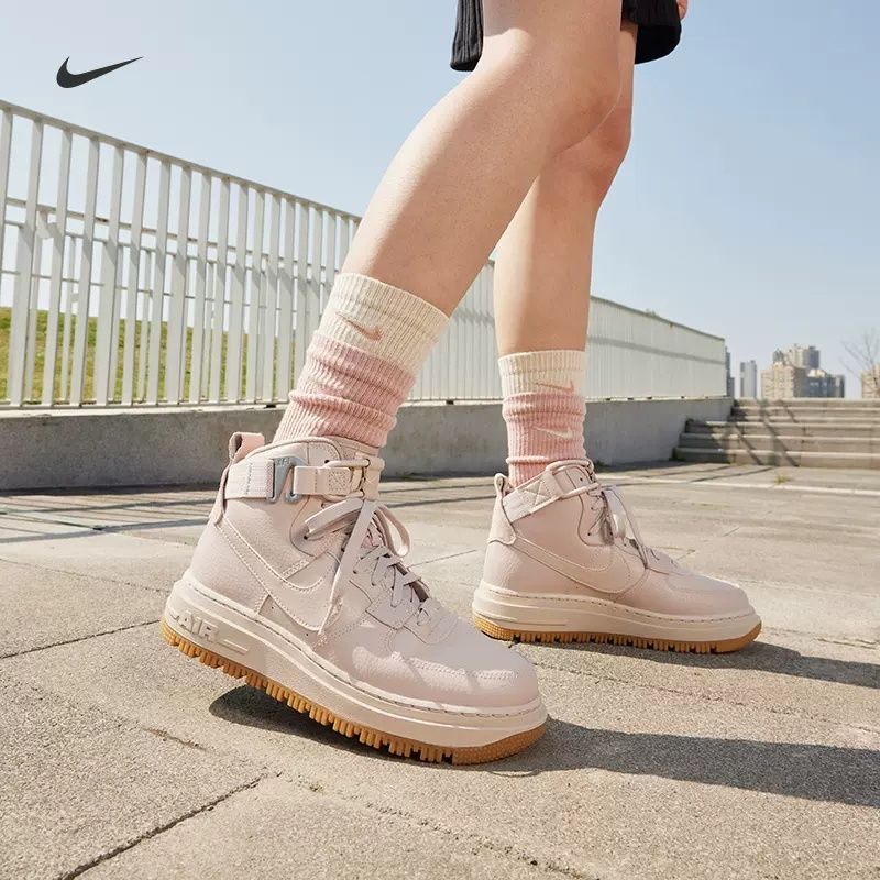 Nike Air Force 1 High номер 42