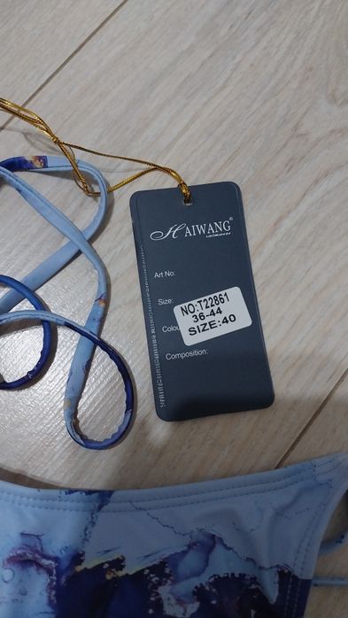 Купальник новый 40 - 42 размер,  нежный приятный материал рисунок на г