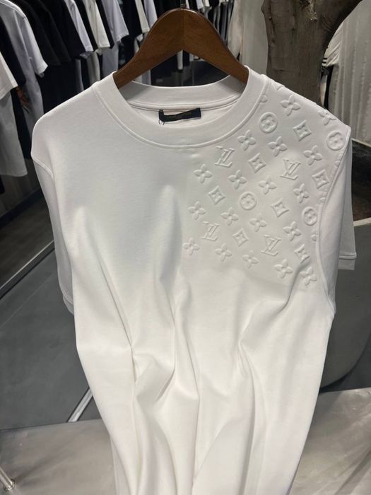 Tricou Louis Vuitton calitate Premium