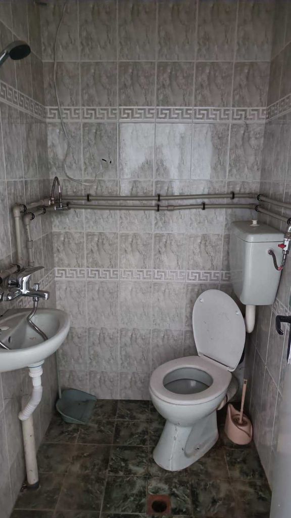 Продава се Офис в Казанлък - 90 кв.м за 794 €/кв.м - Снимка #4