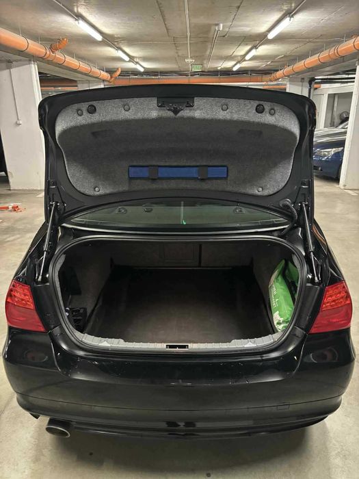 BMW 320d E90 | 2009 г. | 177 к. с. | Автоматик | Реални километри