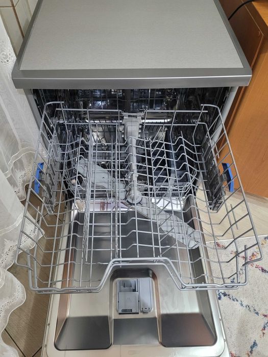 BEKO Masina de spalat vase BDFN26430X