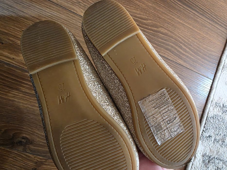 Обувки за момичета