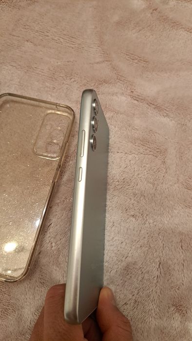 Продавам телефон Samsung A34