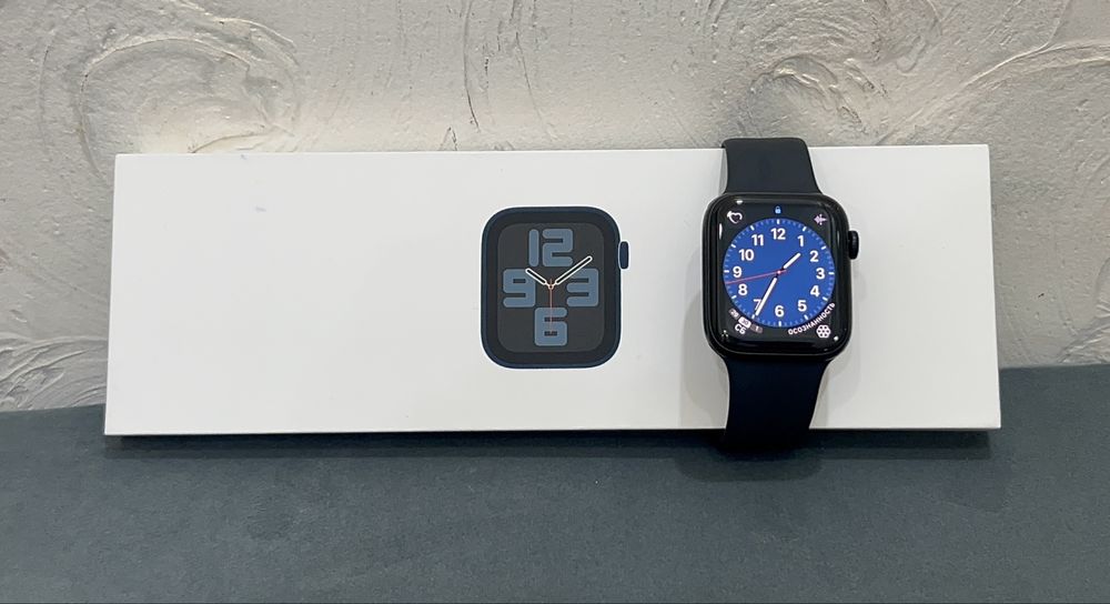 Apple Watch SE 2 Gen 44 мм черный