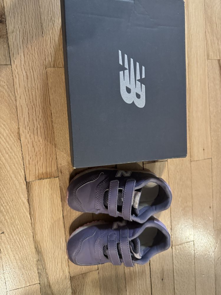 New Balance 25,5 детски маратонки