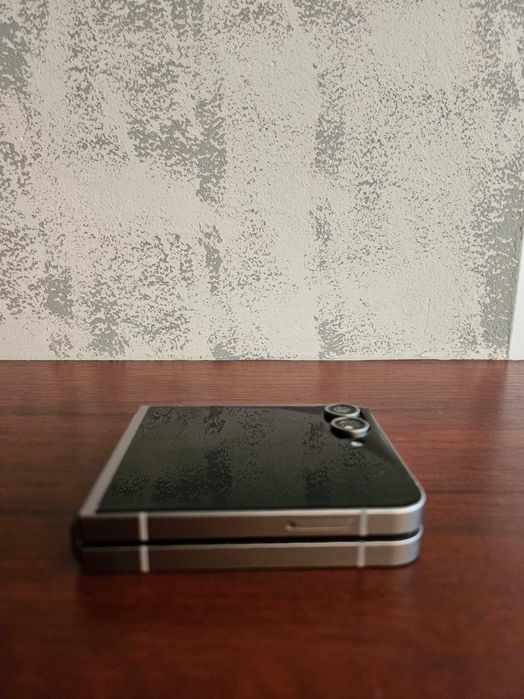 Samsung Z Flip 6 256 gb silver