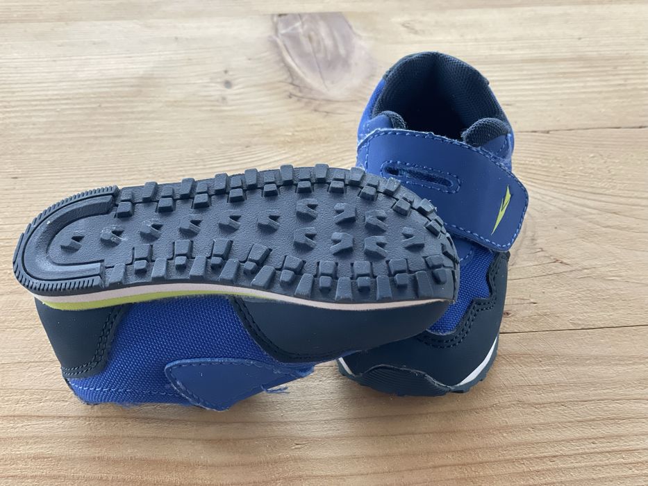 Adidasi marimea 19/20