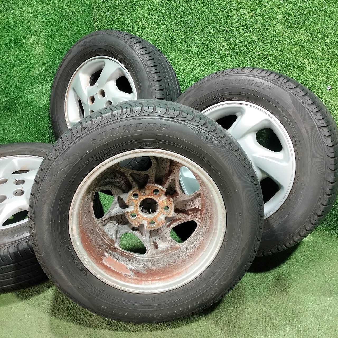 Продам Оригинальный Диск на RAV4 с шинами Dunlop 235/60 R16 5/114,3