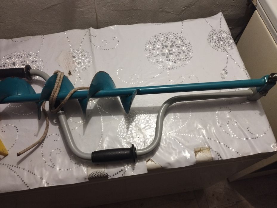 Ледобур ручной.тонар 130