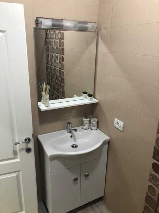 Garsoniera de inchiriat in spate la Afi Mall Brasov, cu loc de parcare