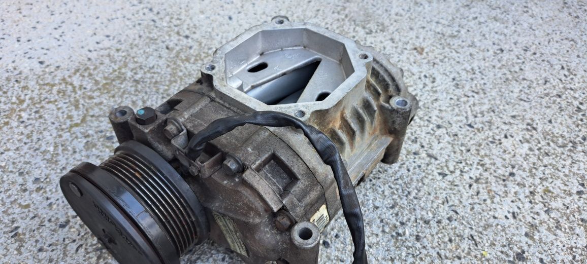 Компресор eaton m62