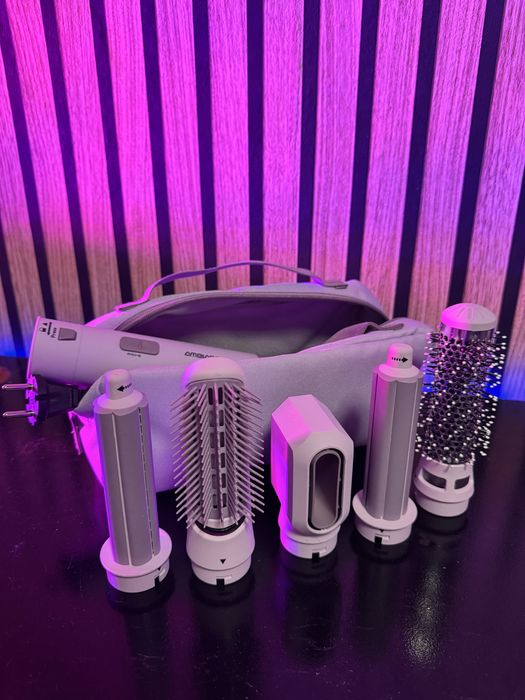 Set perie multifunctionala 5 in 1 uscator ondulator accesorii coafat