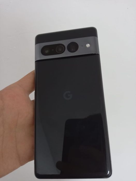 Обменяю 2 телефона на один хороший читайте описание !!!