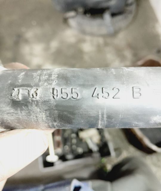 Gat umplere rezervor vas stropgel 4f0955452b Audi A6 4F/C6  [din 2004 pana  2008] seria