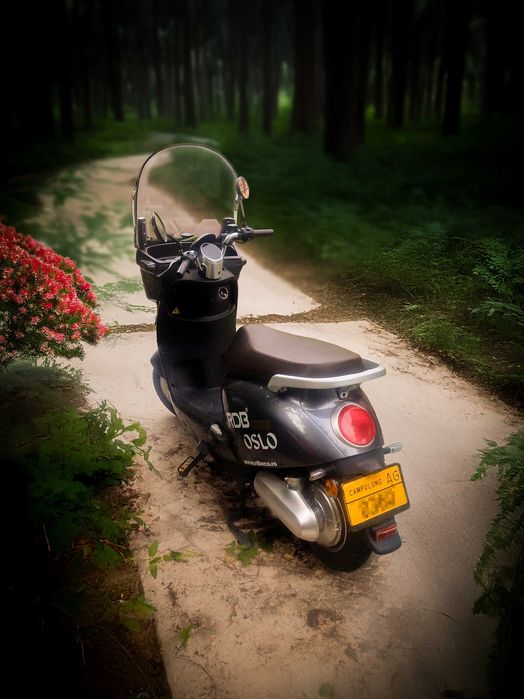 Scuter electric RDB OSLO, 2200 W, 72V, 20Ah, 25 km/h