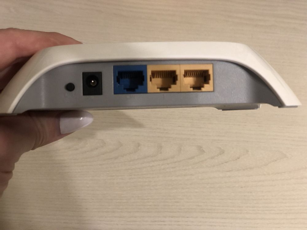 Роутер WiFi в отличном сострянии в 1 мкр