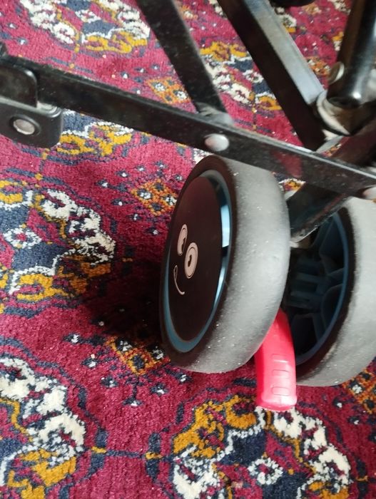 Детская коляска трость