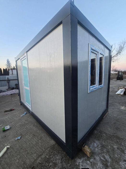 Vând containere modulare