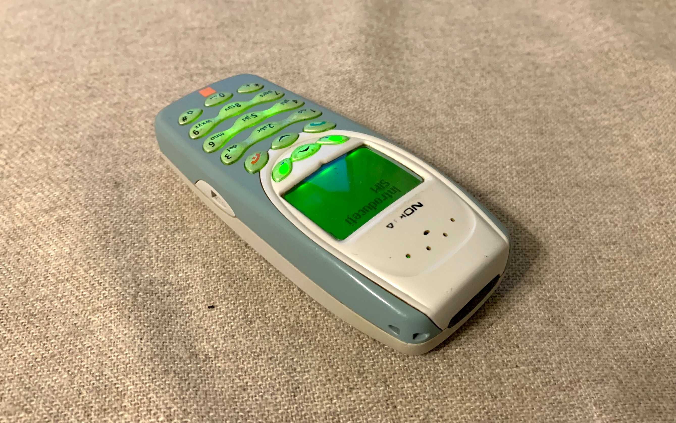 Telefon Mobil Nokia 3410 - liber retea - baterie buna fara incarcator