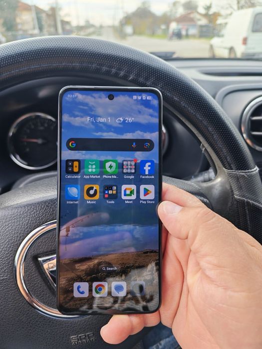 Телефон Realmi c55