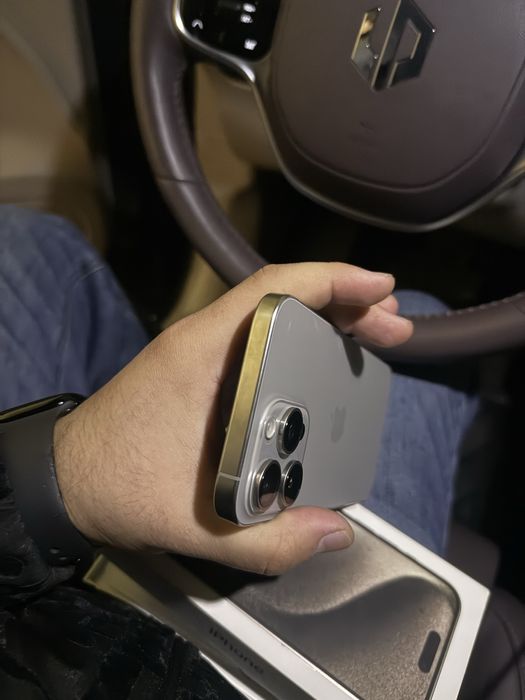 IPhone 15 pro max 256gb sim